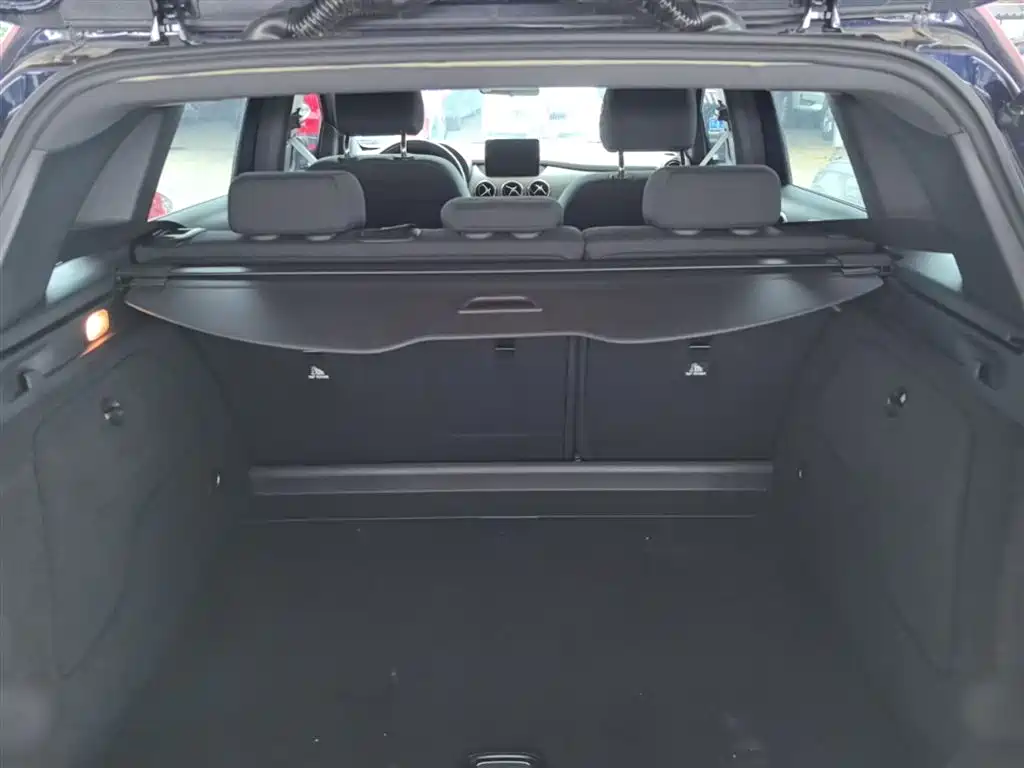 Mercedes-Benz B-Class 2018 — фото 19