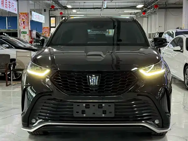 Toyota Crown Kluger 2022