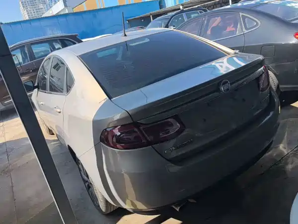 Fiat Viaggio 2014