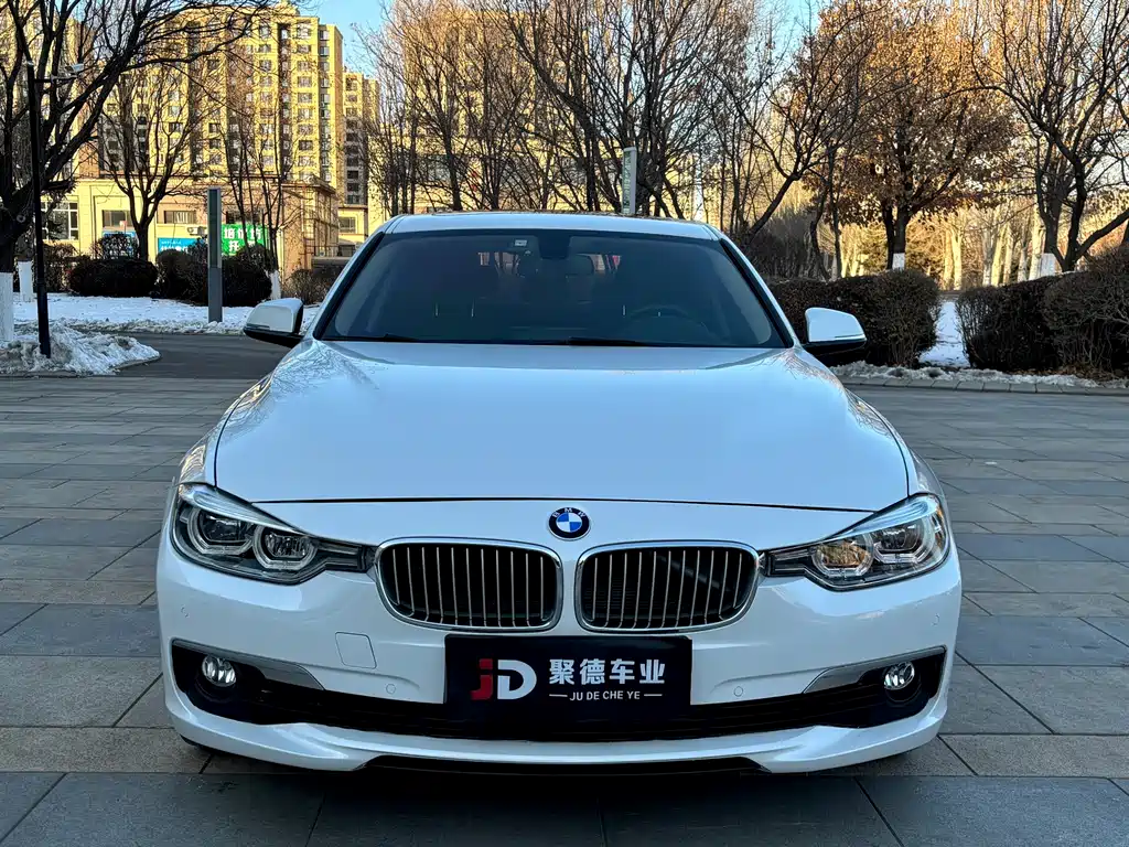 BMW 3 Series 2019 — фото 2