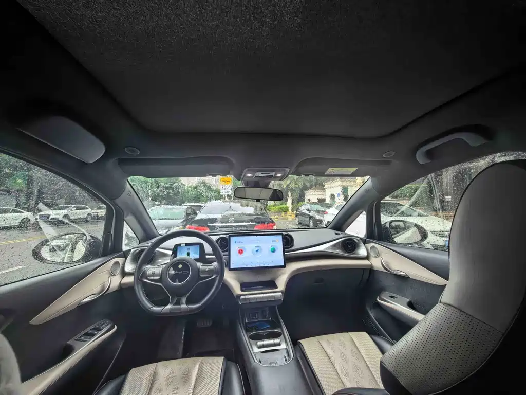 BYD Dolphin 2023