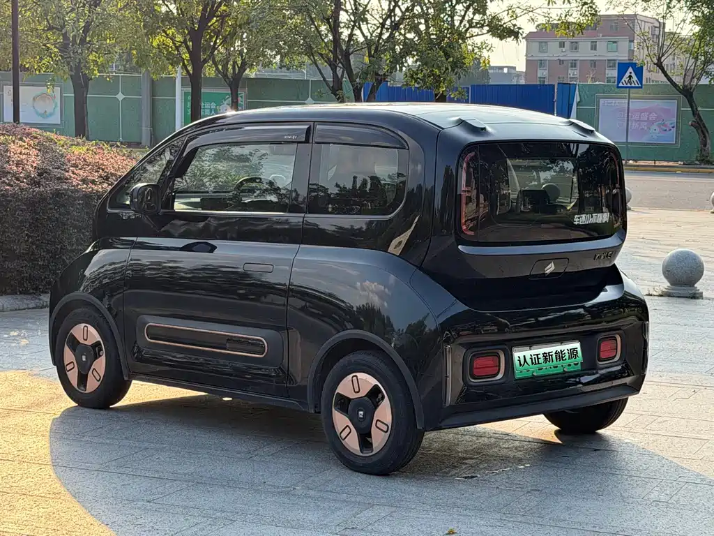 Baojun Kiwi EV 2021 — фото 15