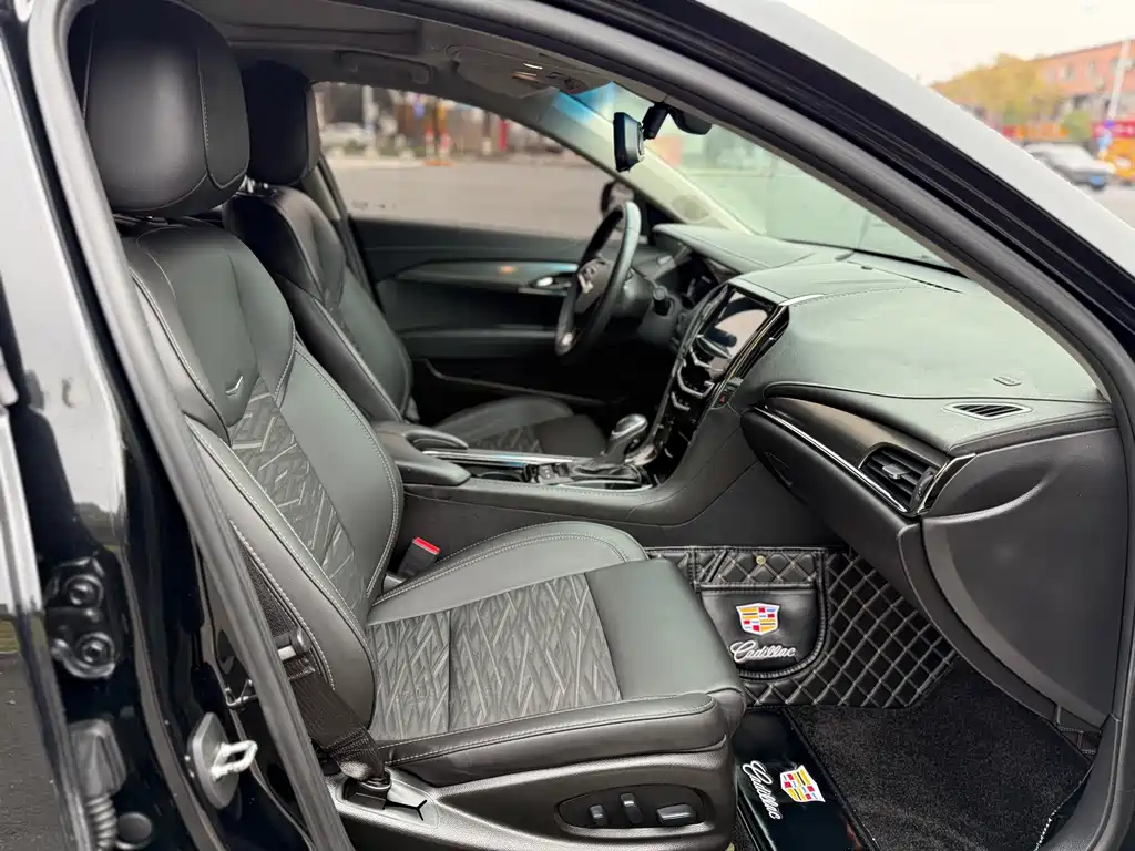 Cadillac ATS-L 2018 — фото 10