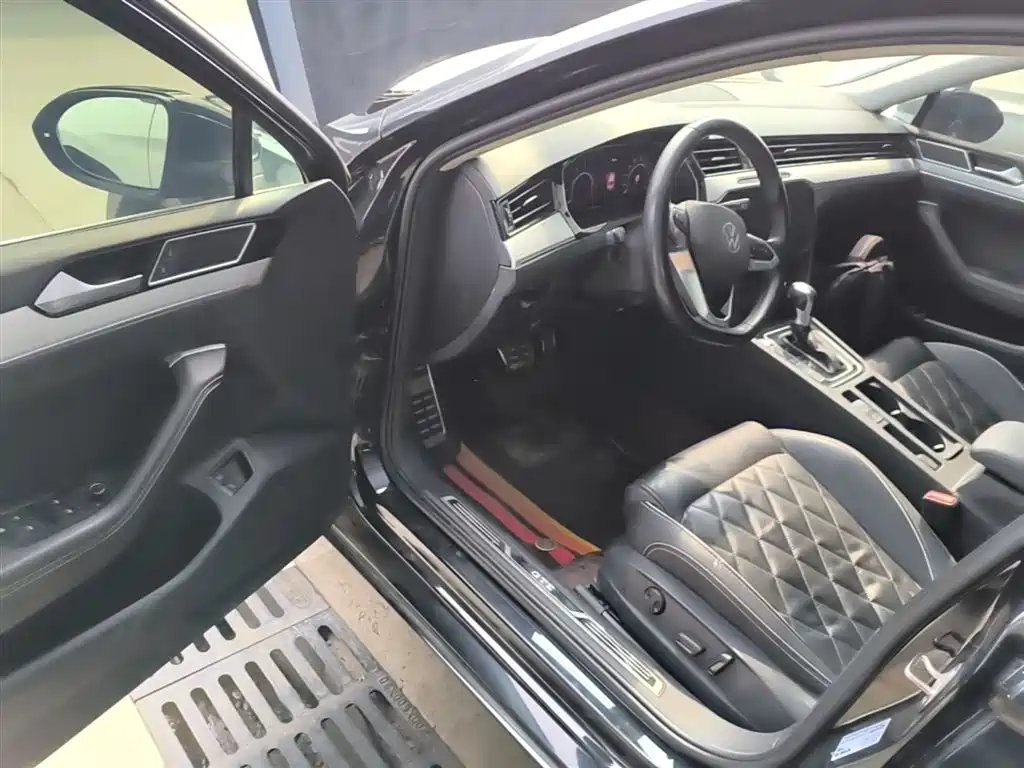 Volkswagen Magotan GTE PHEV 2023 — фото 16