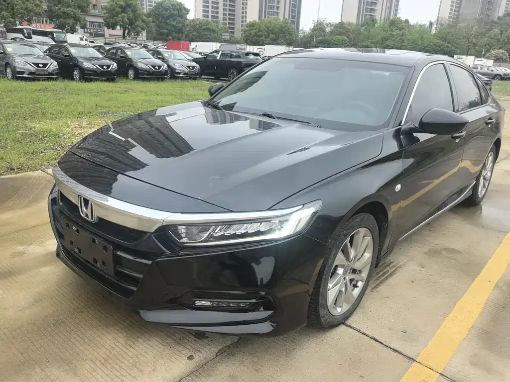Honda Accord 2019 — фото 1