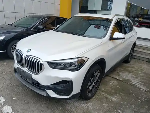 BMW X1 2021