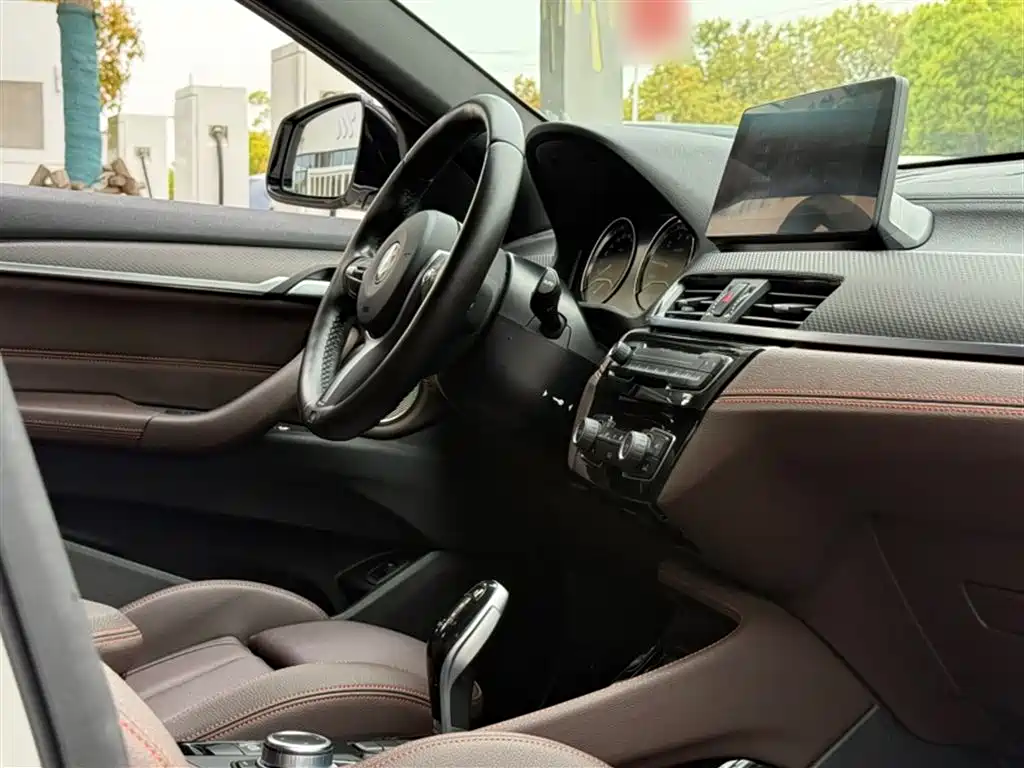 BMW X2 2021 — фото 15