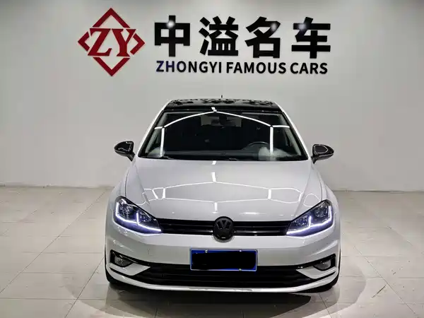 Volkswagen Golf 2020
