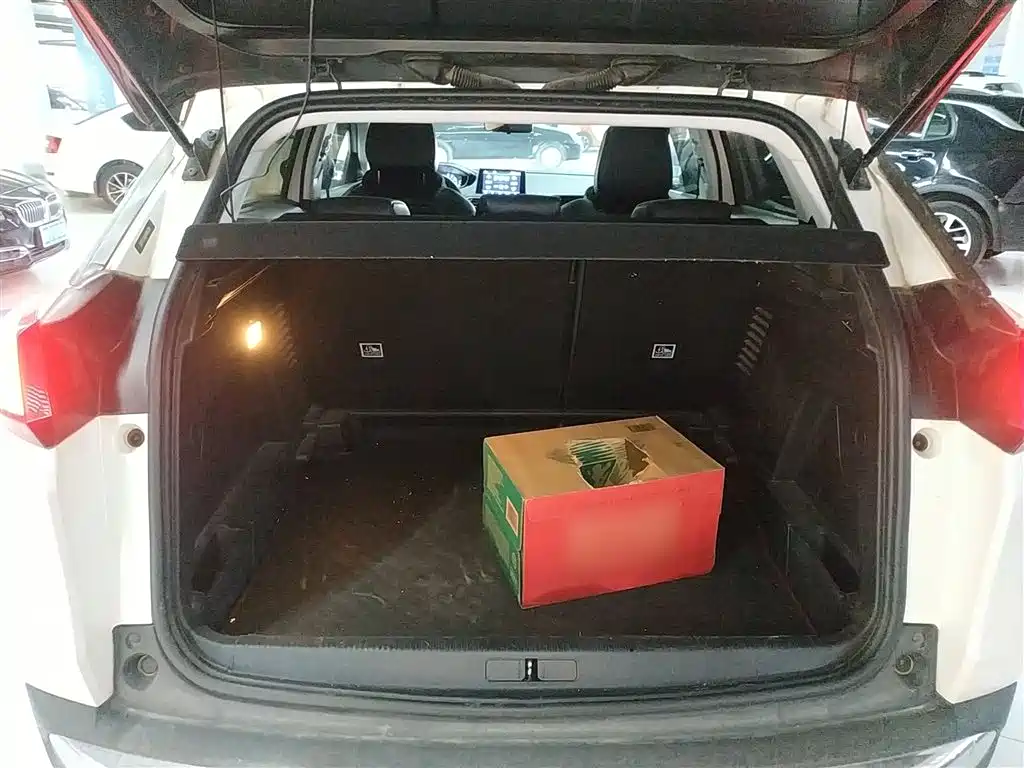 Peugeot 4008 2018 — фото 19