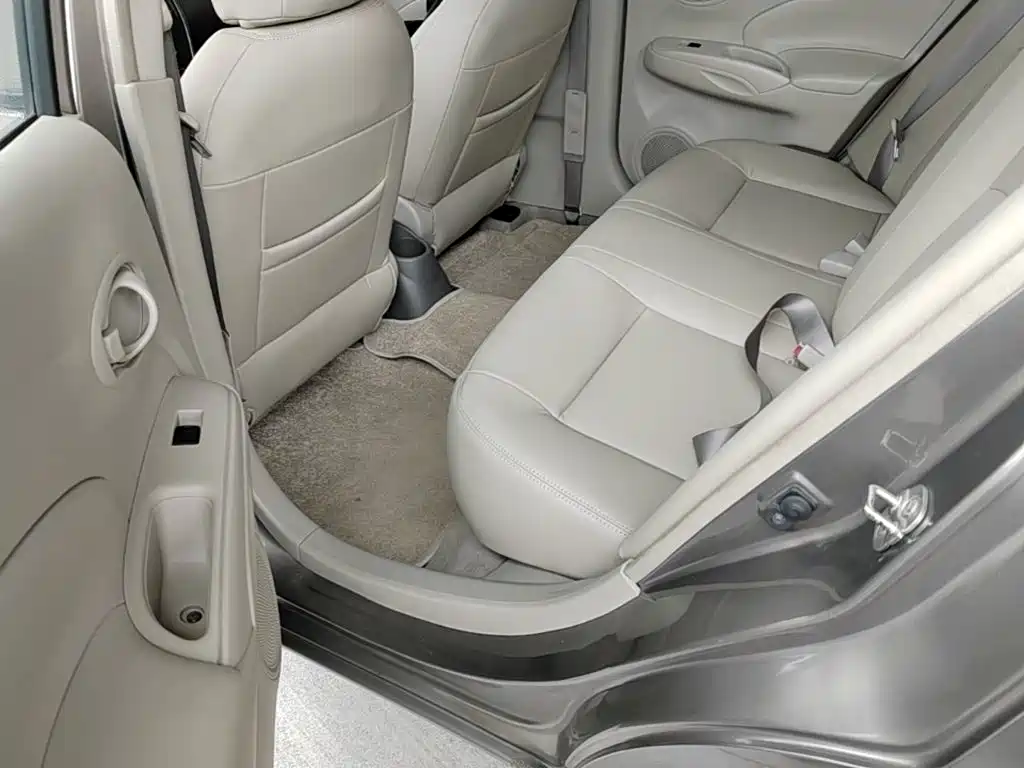 Nissan Sunny 2014 — фото 17