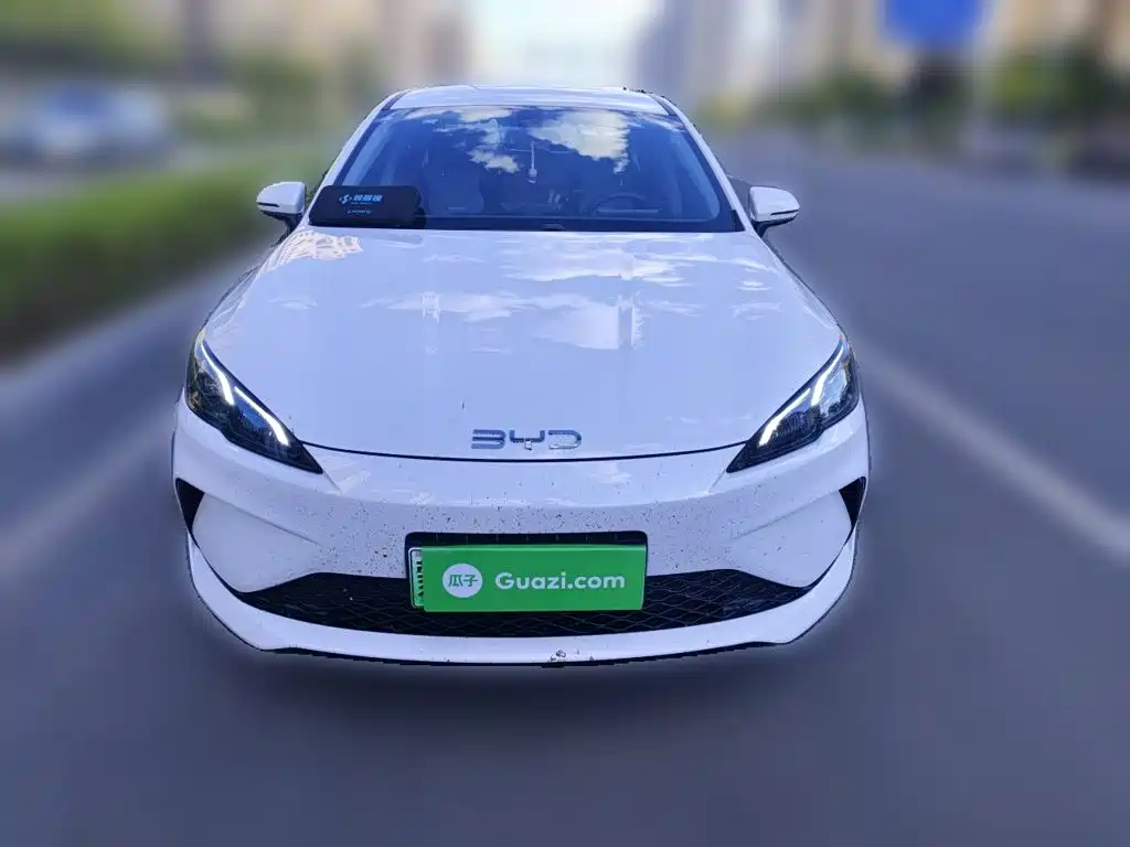 BYD Seal 05 DM-i 2025 — фото 3