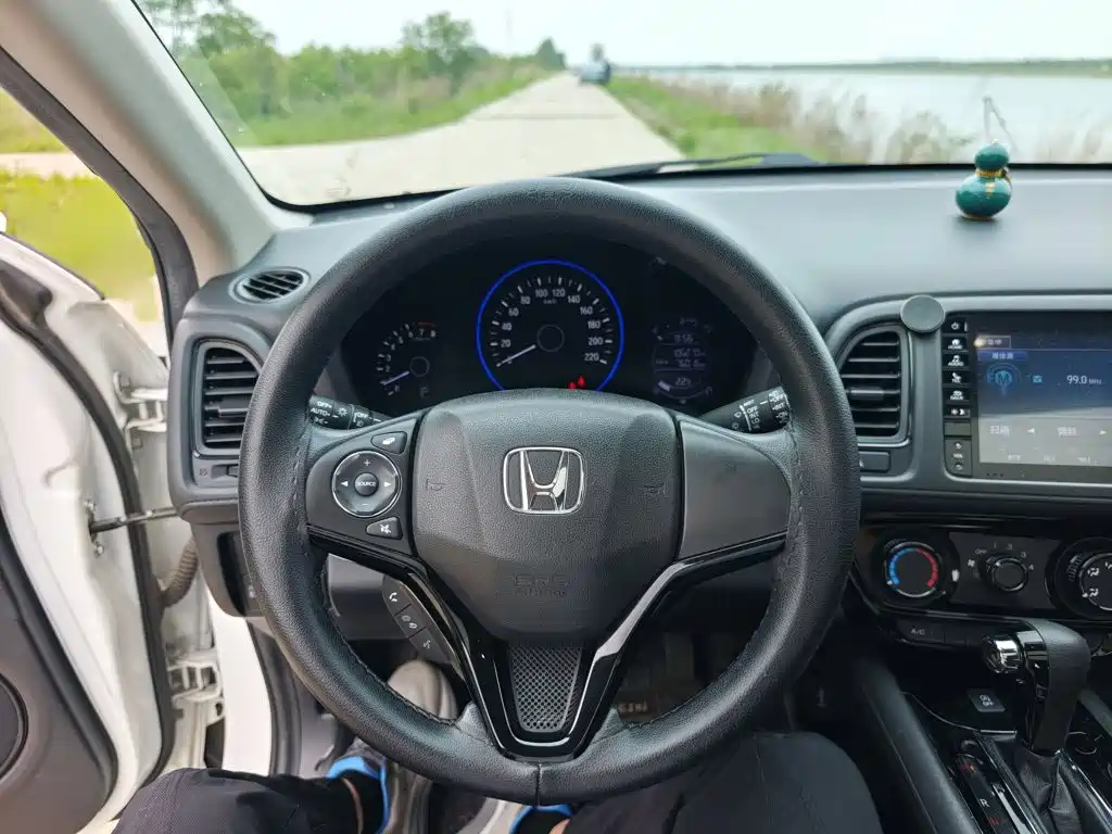 Honda Vezel 2020 — фото 10