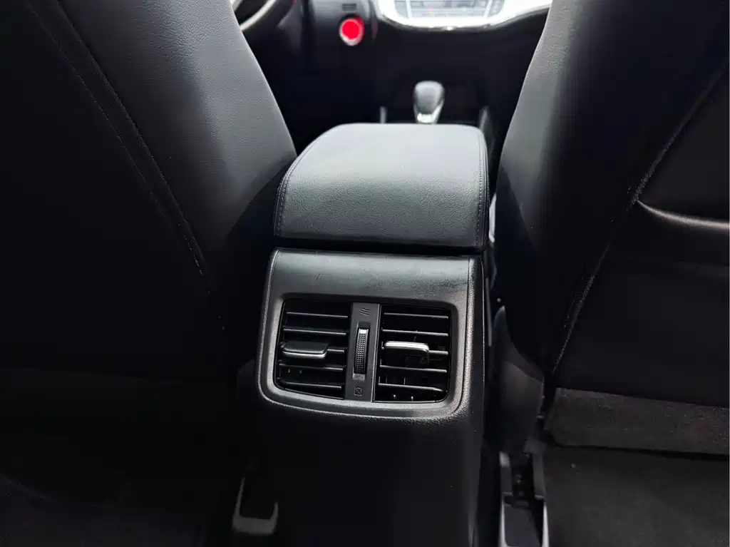 Honda Jade 2019 — фото 18
