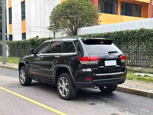 Jeep Grand Cherokee 2020