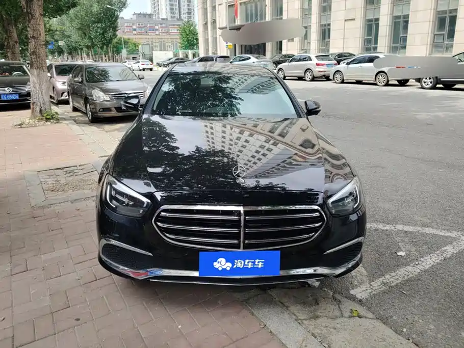 Mercedes-Benz E-Class 2021