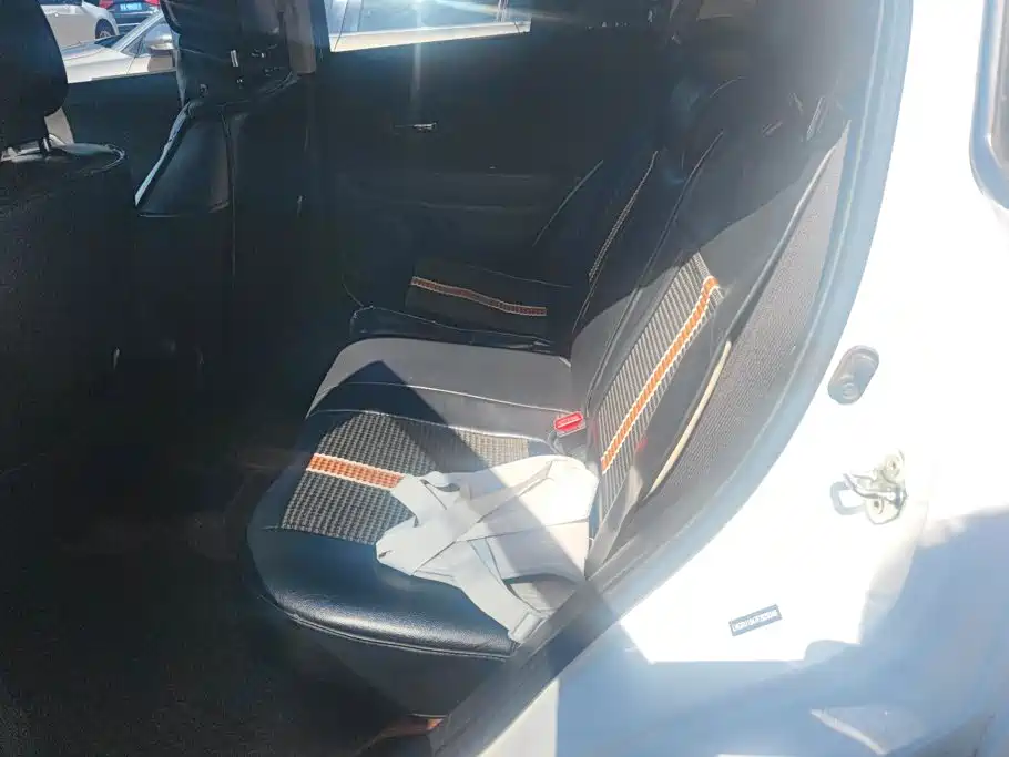 Honda Vezel 2015 — фото 11