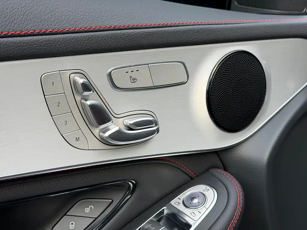 Mercedes-Benz GLC AMG 2023 — фото 6