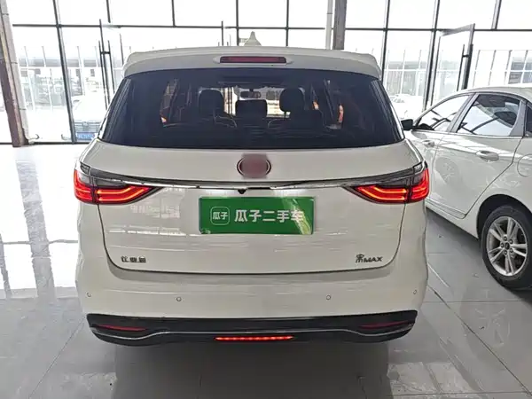 BYD Song MAX 2017