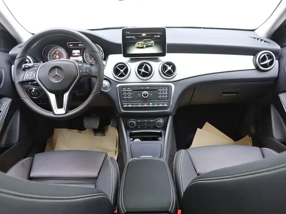 Mercedes-Benz GLA 2016 — фото 22
