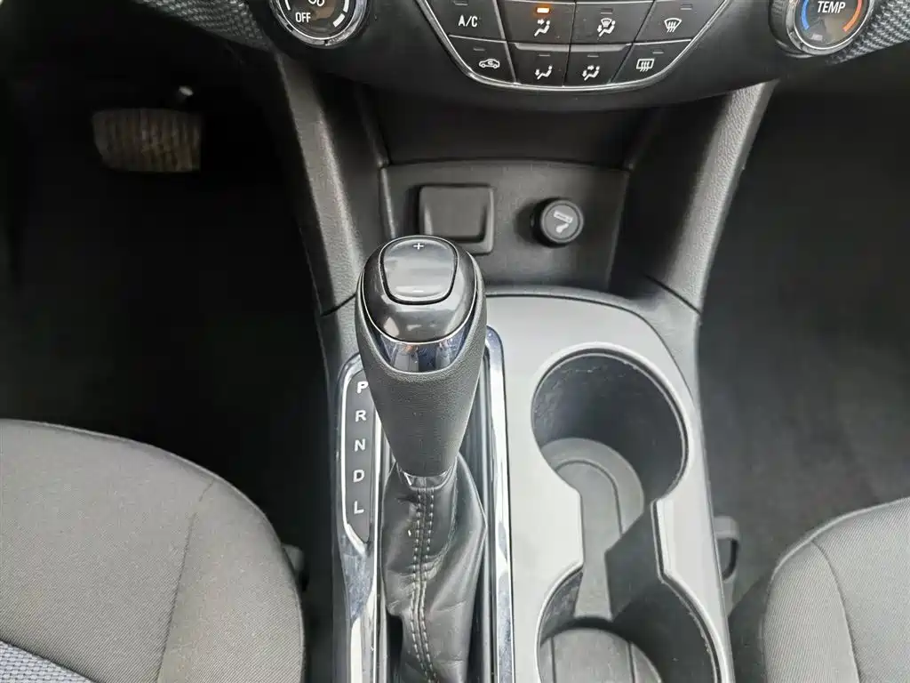 Chevrolet Cruze 2018 — фото 13