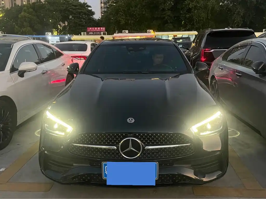 Mercedes-Benz C-Class 2021