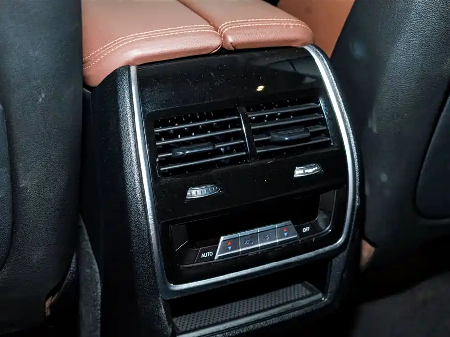 BMW X7 2022 — фото 19