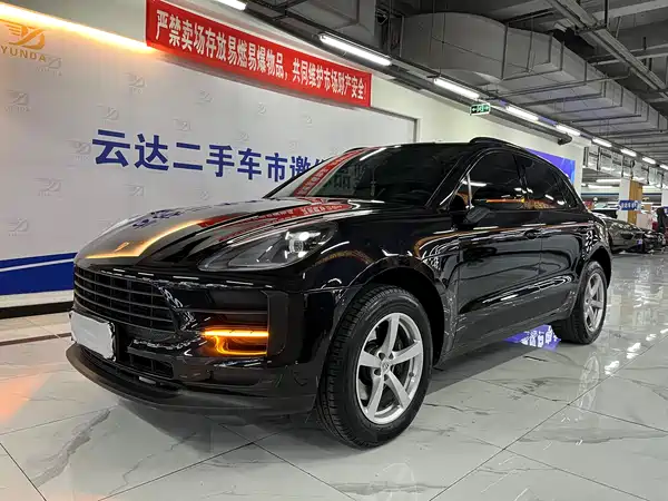 Porsche Macan 2020