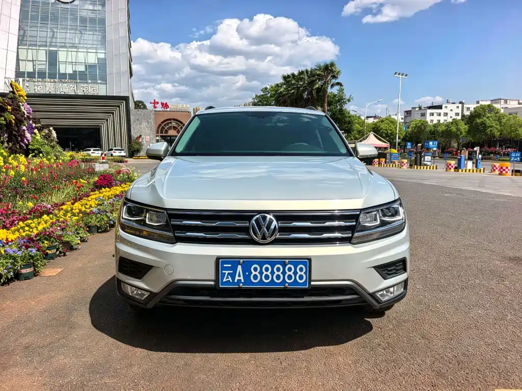 Volkswagen Tiguan L 2019 — фото 2