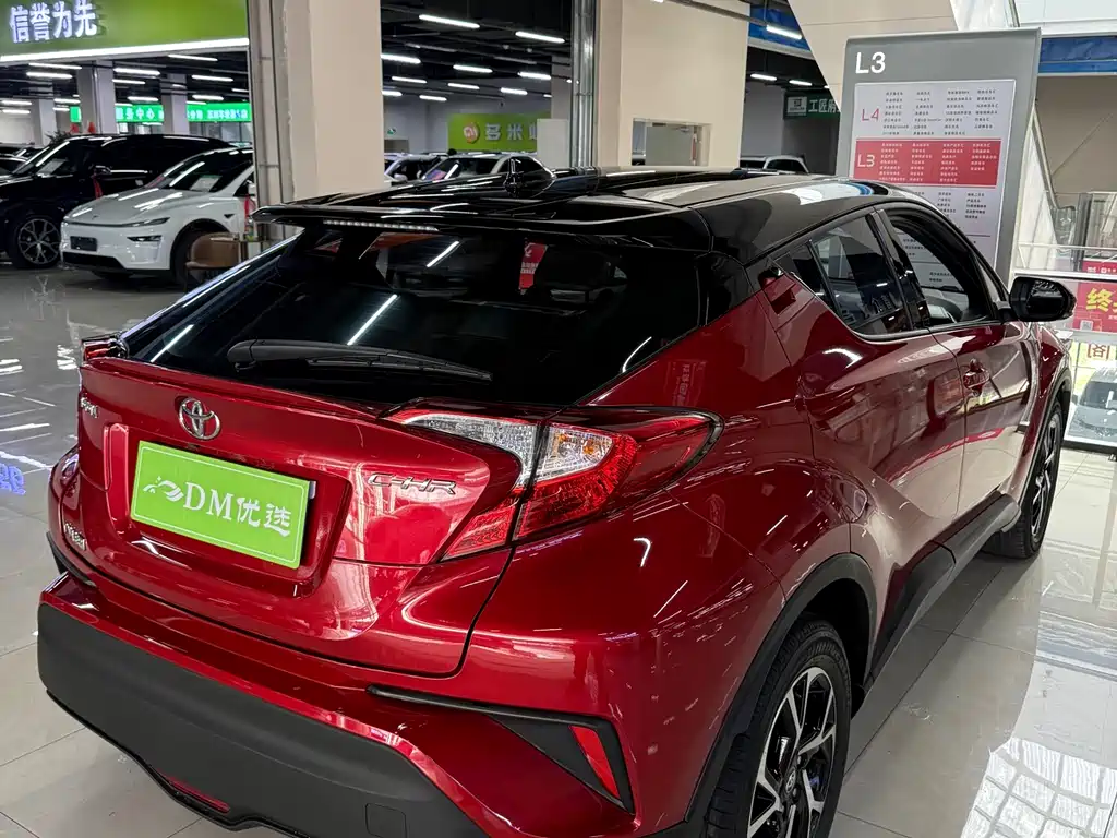 Toyota C-HR 2021 — фото 9