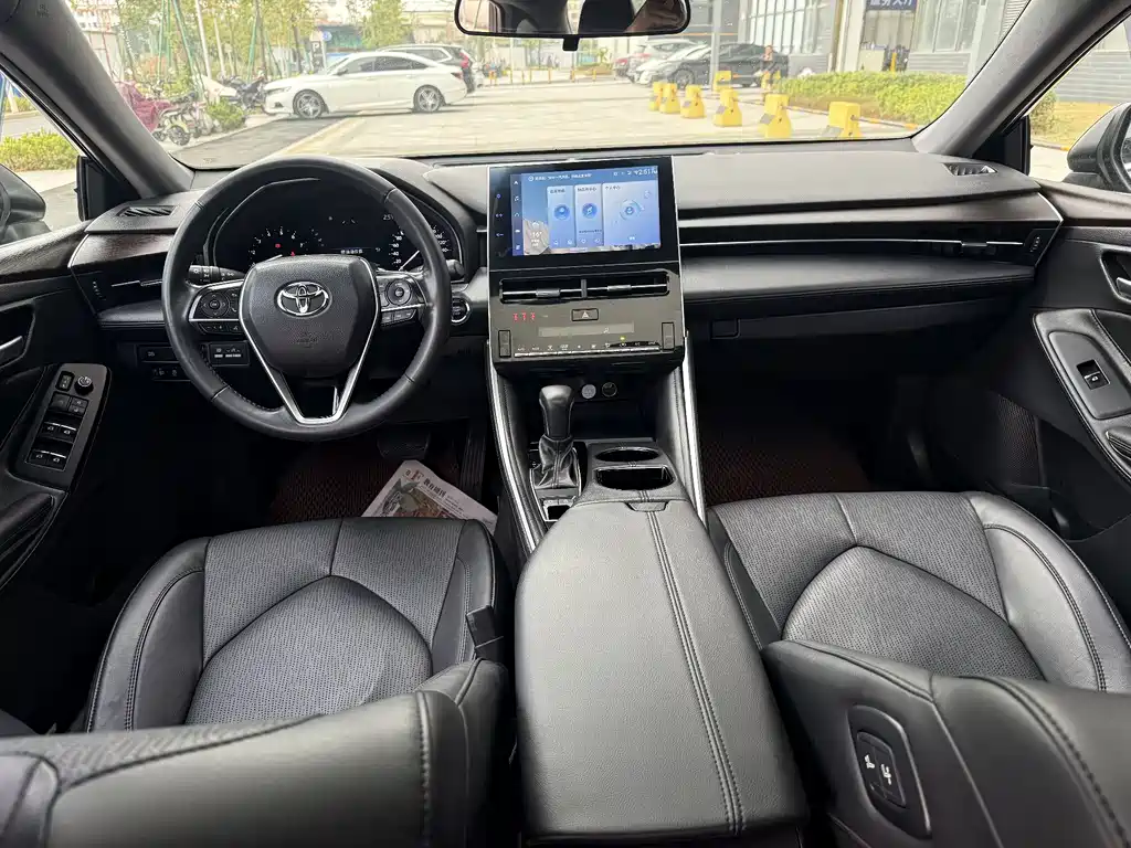 Toyota Avalon 2023 — фото 11