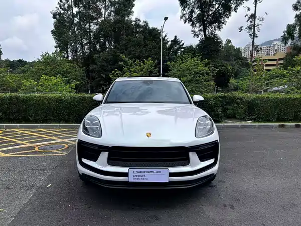 Porsche Macan 2024