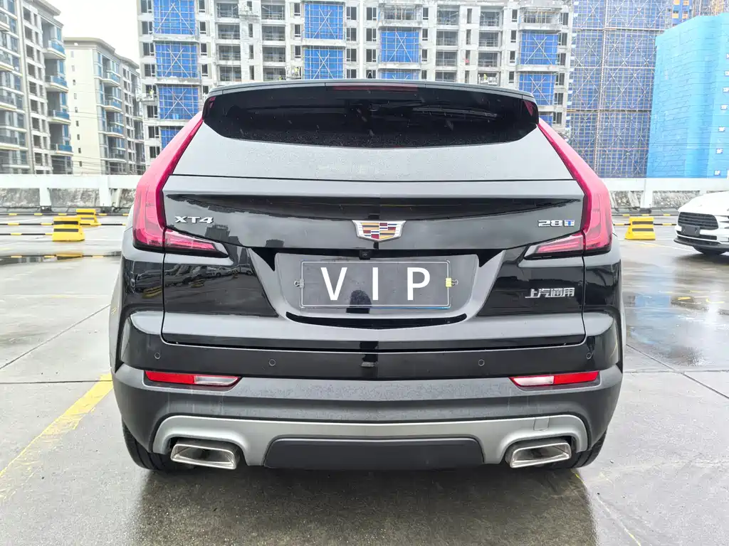Cadillac XT4 2023 — фото 10
