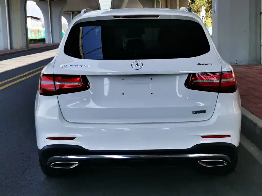 Mercedes-Benz GLC 2018 — фото 9