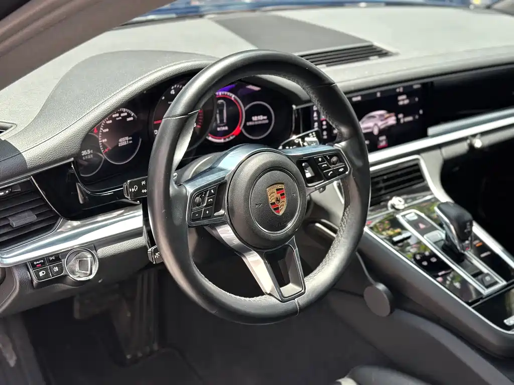 Porsche Panamera 2019 — фото 10
