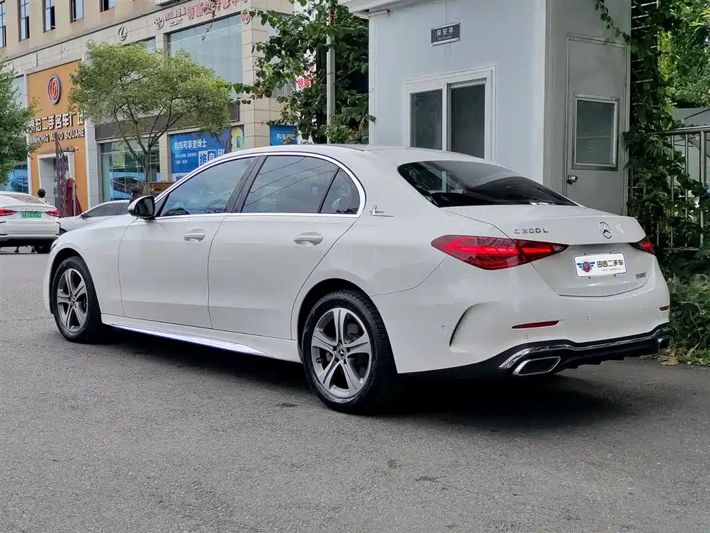 Mercedes-Benz C-Class 2022 — фото 4