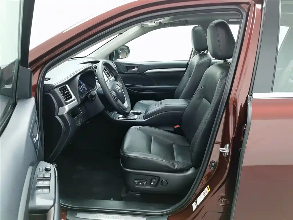 Toyota Highlander 2016 — фото 10