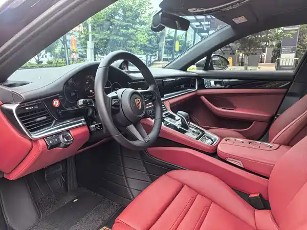 Porsche Panamera 2022