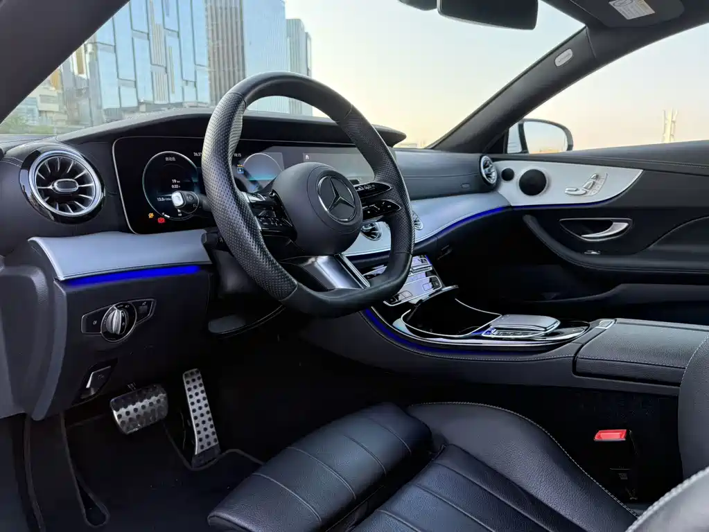Mercedes-Benz E-Class 2023