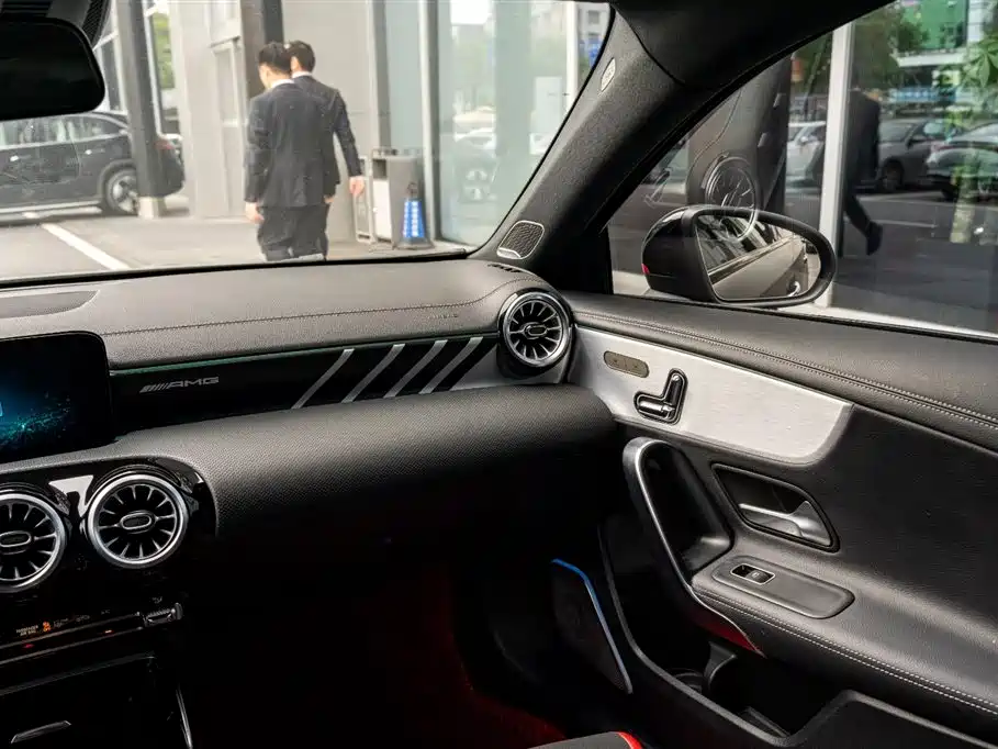 Mercedes-Benz A-Class AMG 2022 — фото 19