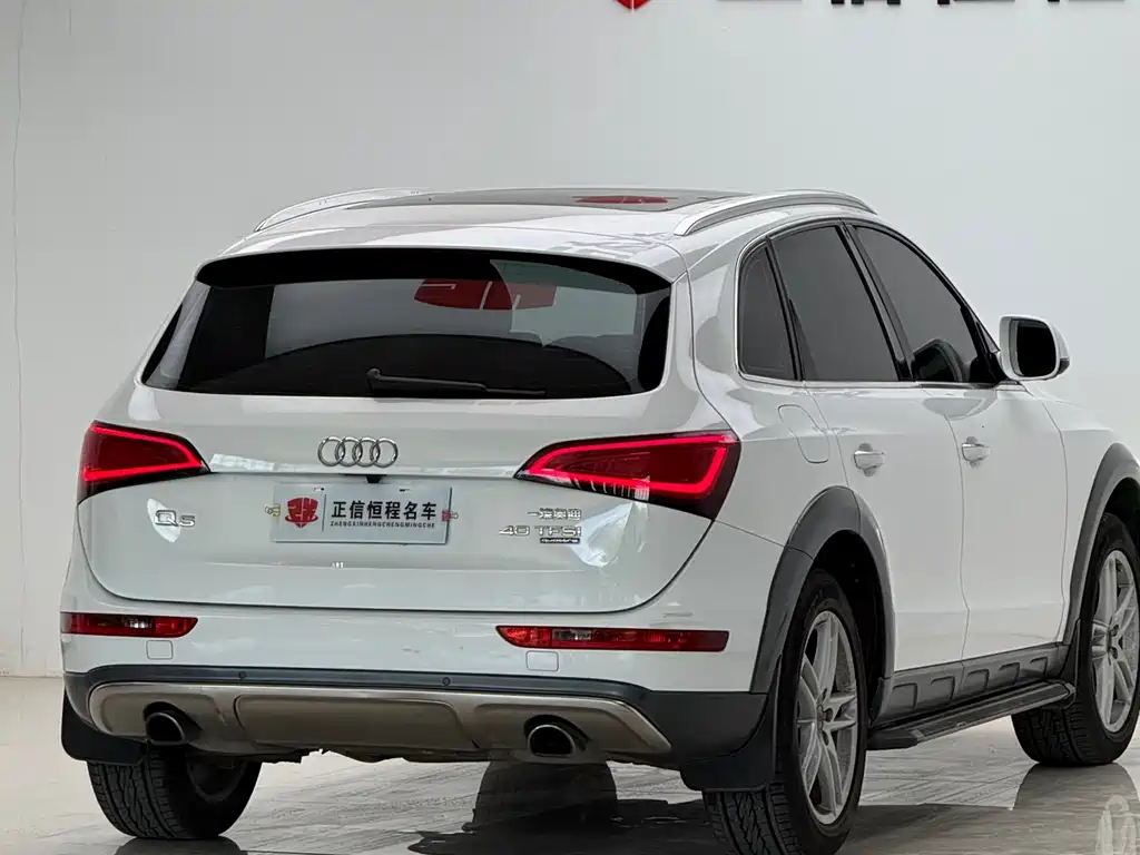 Audi Q5 2018 — фото 31