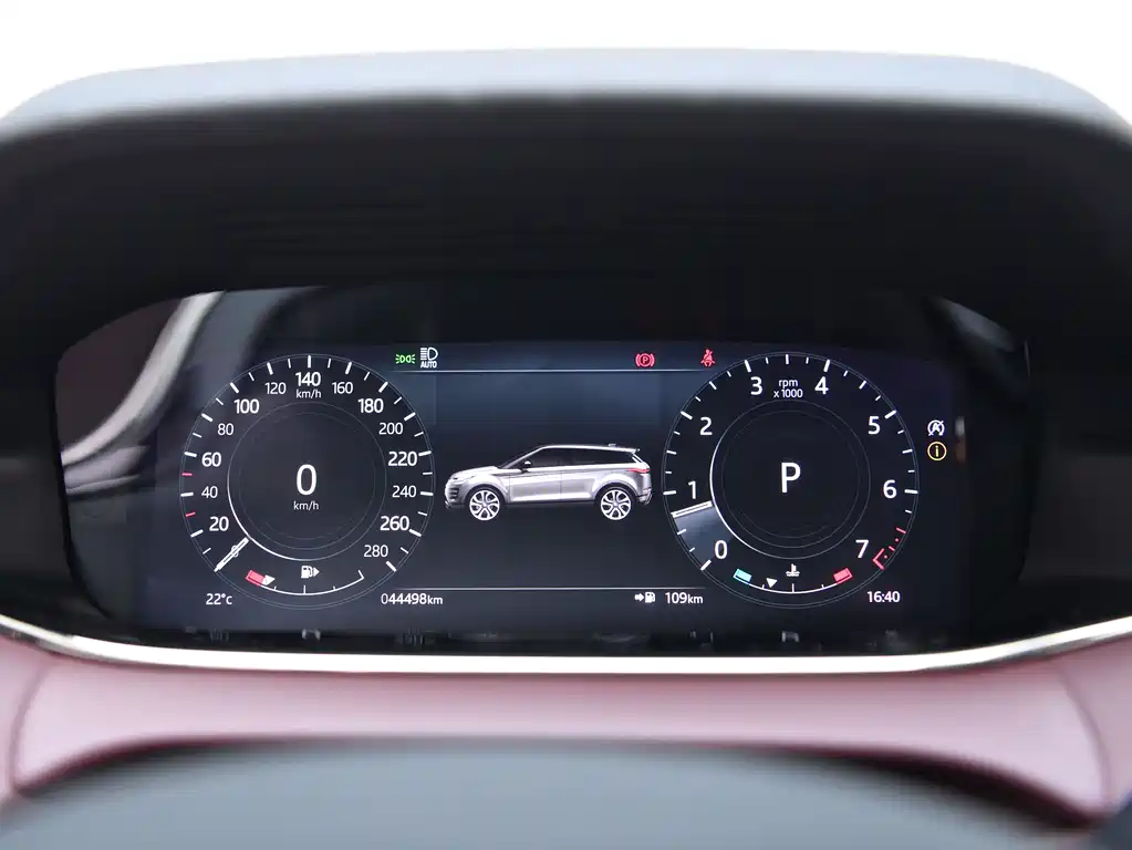 Land Rover Evoque 2021 — фото 10