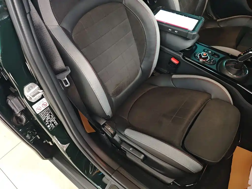MINI JCW Clubman 2021 — фото 25