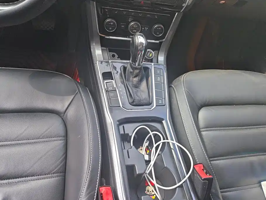 Volkswagen Passat 2016 — фото 16