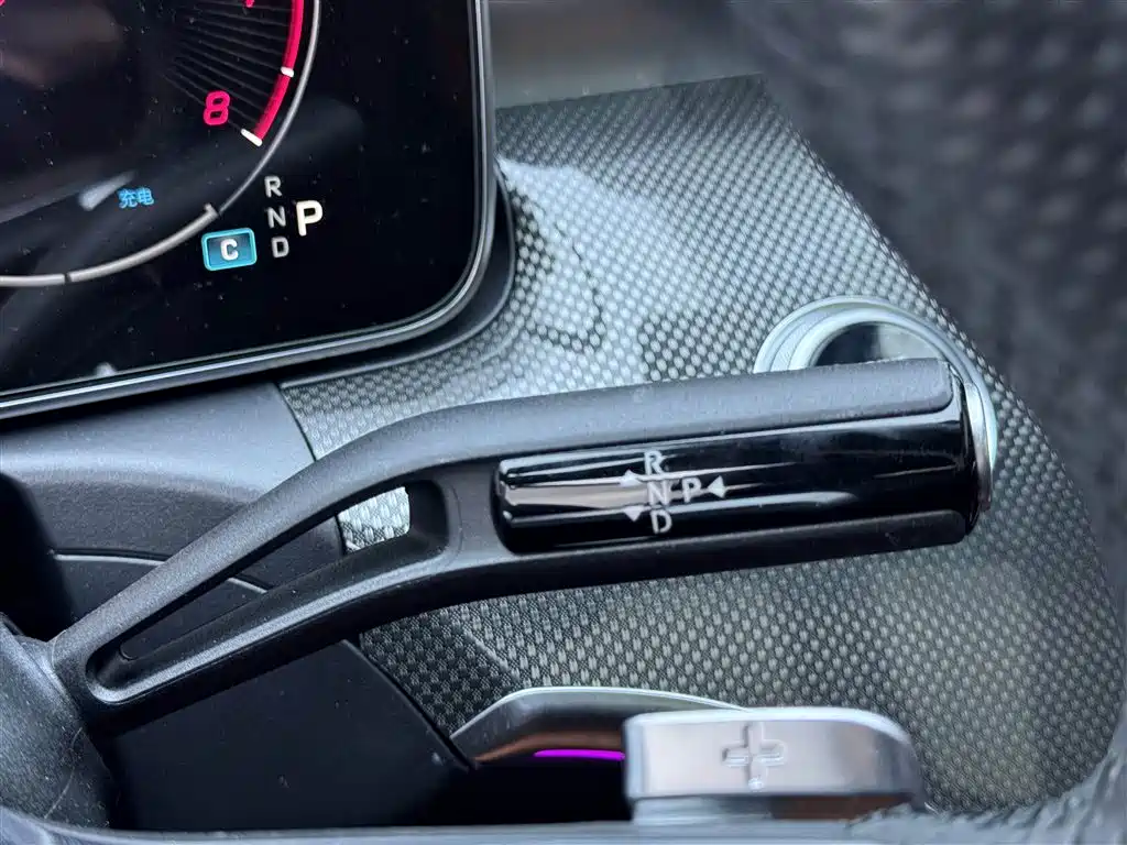 Mercedes-Benz C-Class 2023 — фото 21
