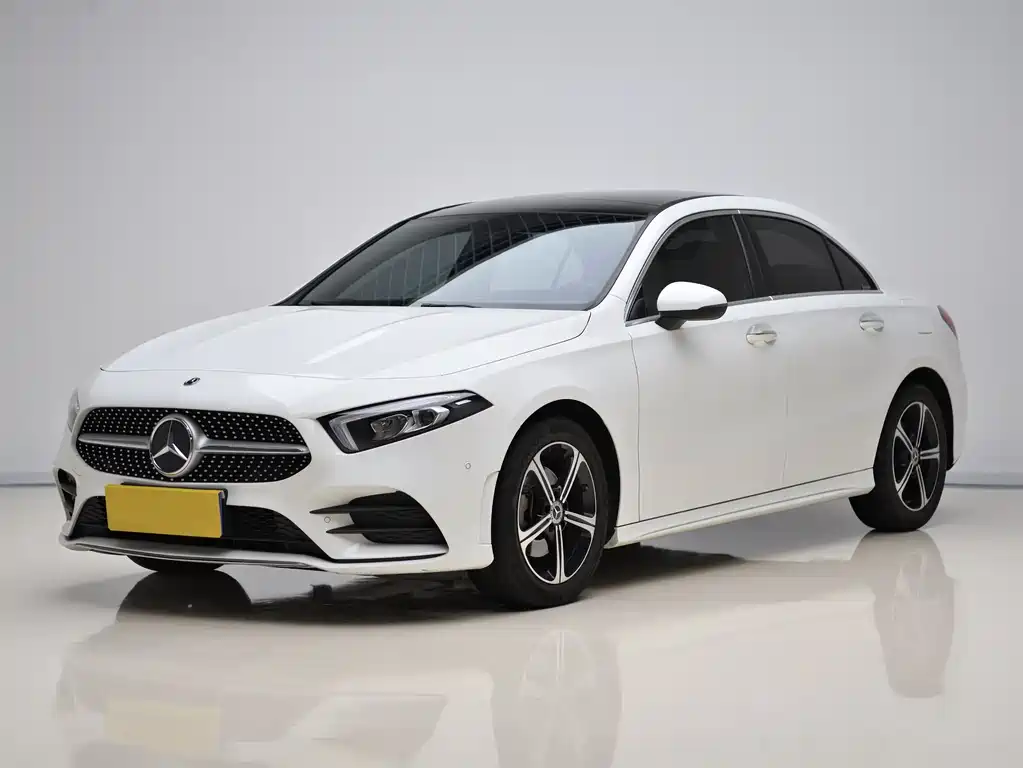 Mercedes-Benz A-Class 2023 — фото 1