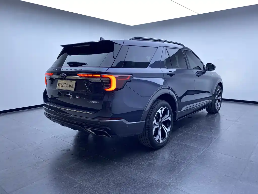 Ford Explorer 2023