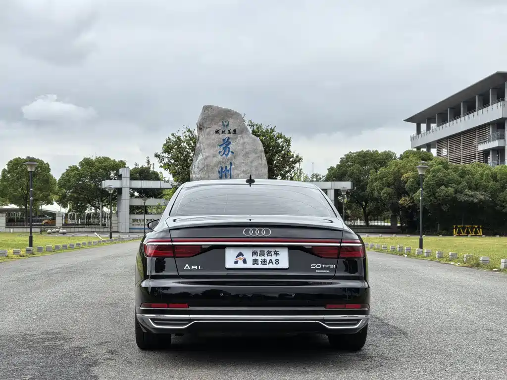 Audi A8 2019 — фото 15