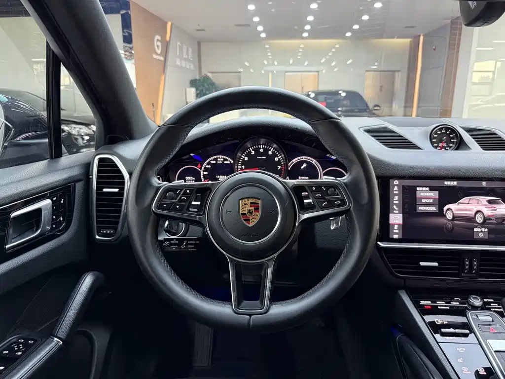 Porsche Cayenne 2018 — фото 8