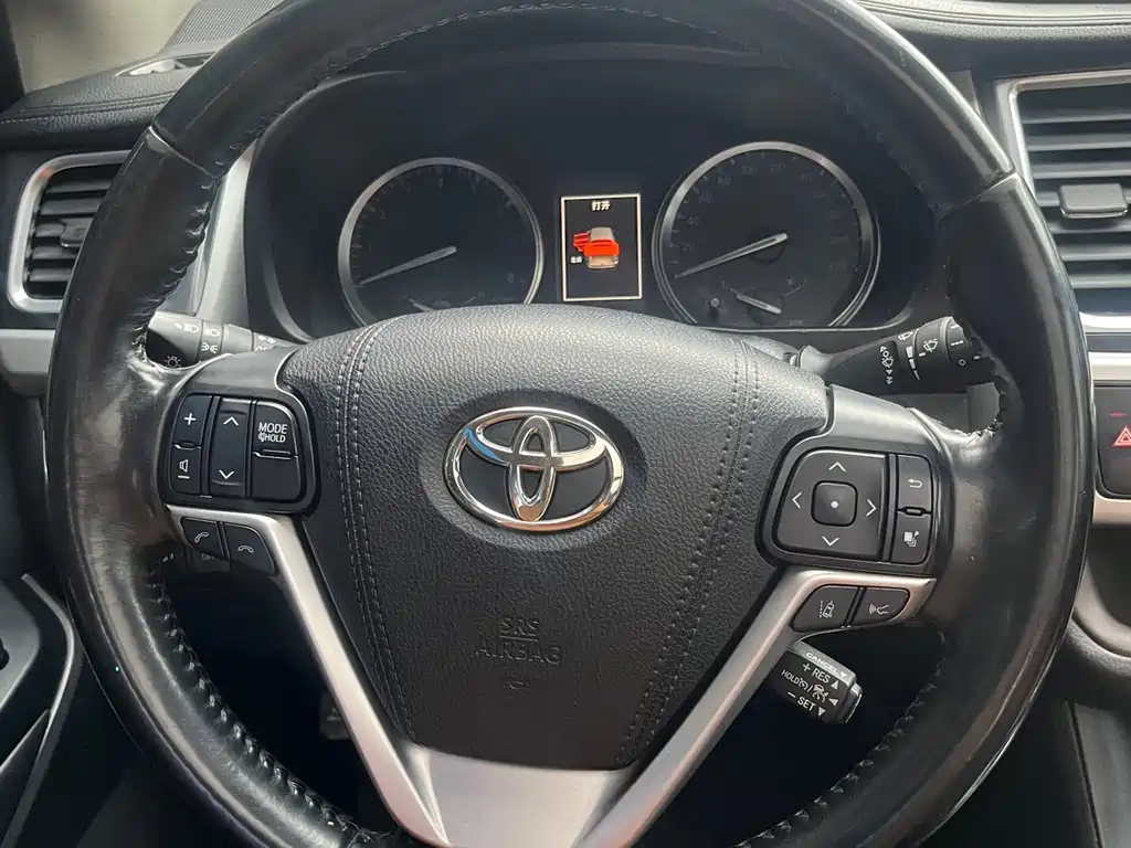 Toyota Highlander 2020 — фото 15