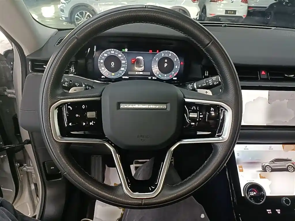 Land Rover Evoque 2024 — фото 11